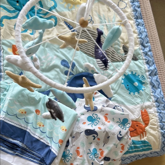 bedtime originals Other - Ocean-Themed Kids Mobile and Bedding Set